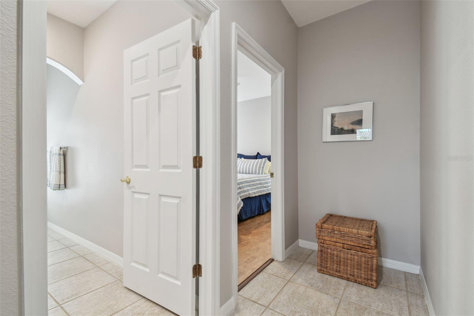 9173 HIGHLAND RIDGE WAY, TAMPA, FL, 33647