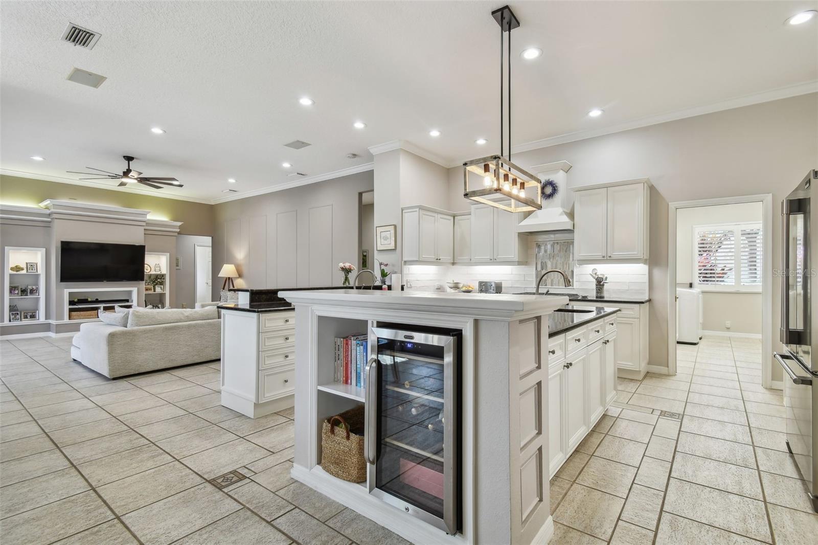 9173 HIGHLAND RIDGE WAY, TAMPA, FL, 33647