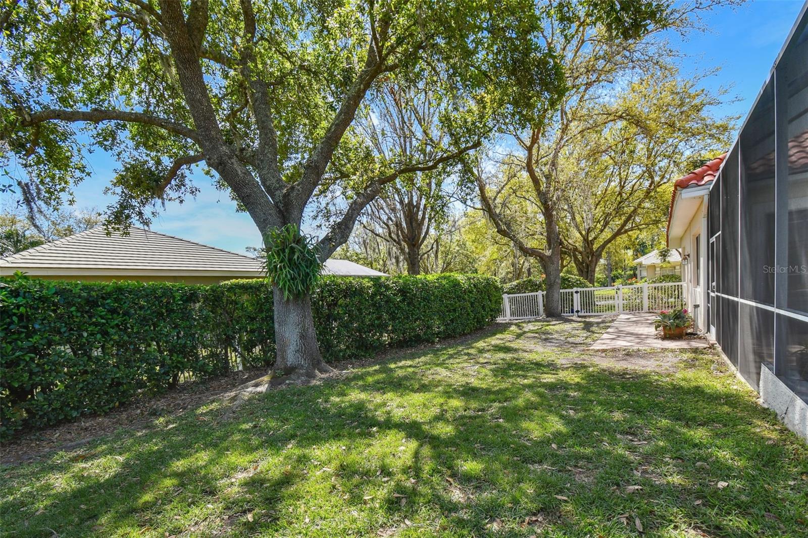 9173 HIGHLAND RIDGE WAY, TAMPA, FL, 33647