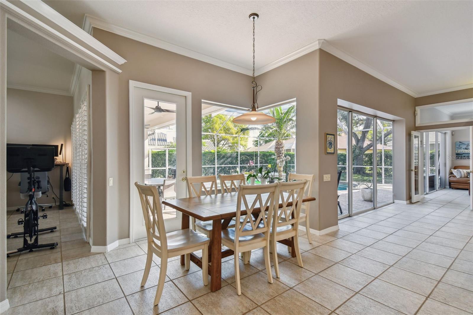 9173 HIGHLAND RIDGE WAY, TAMPA, FL, 33647