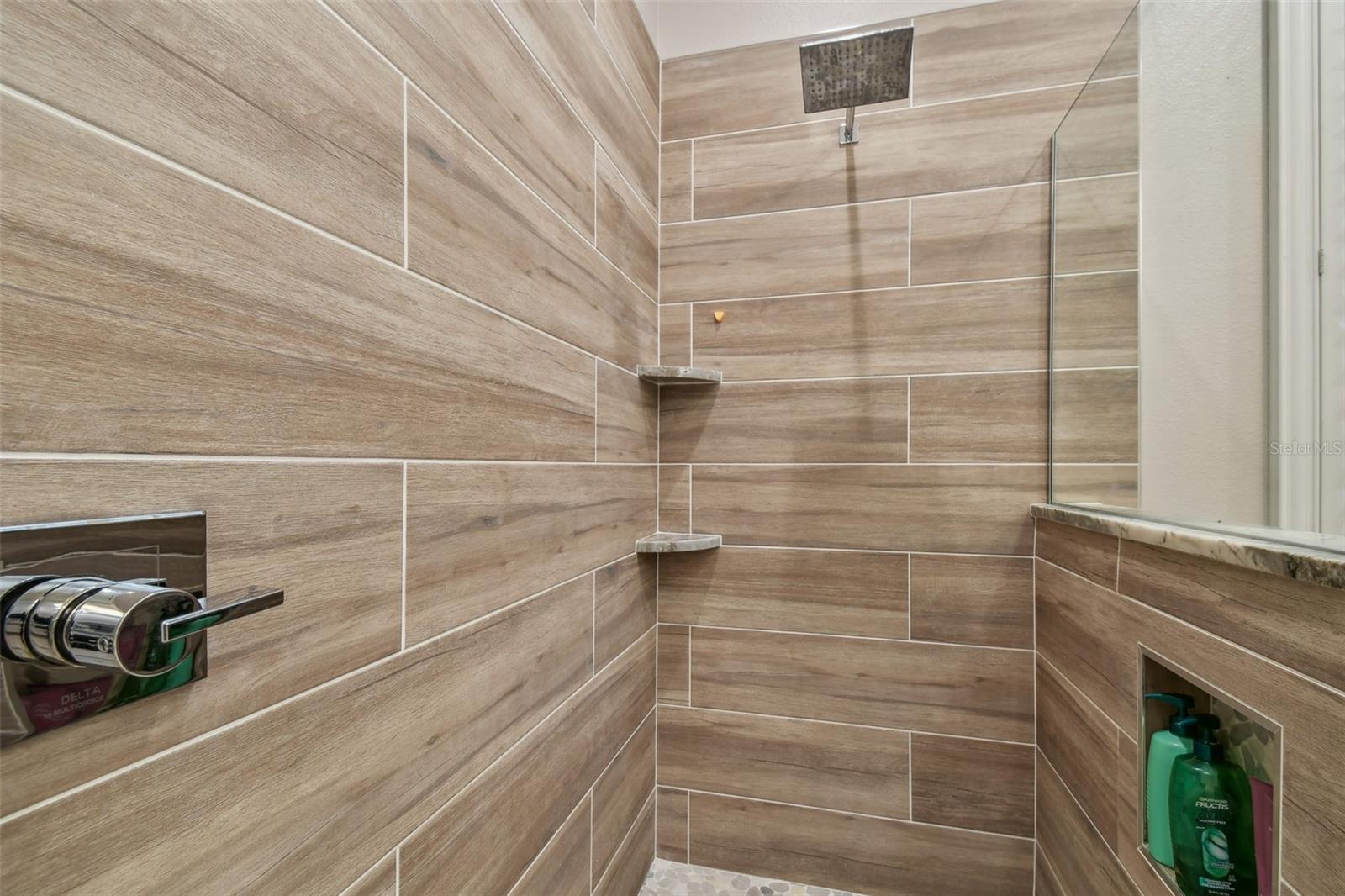 9173 HIGHLAND RIDGE WAY, TAMPA, FL, 33647