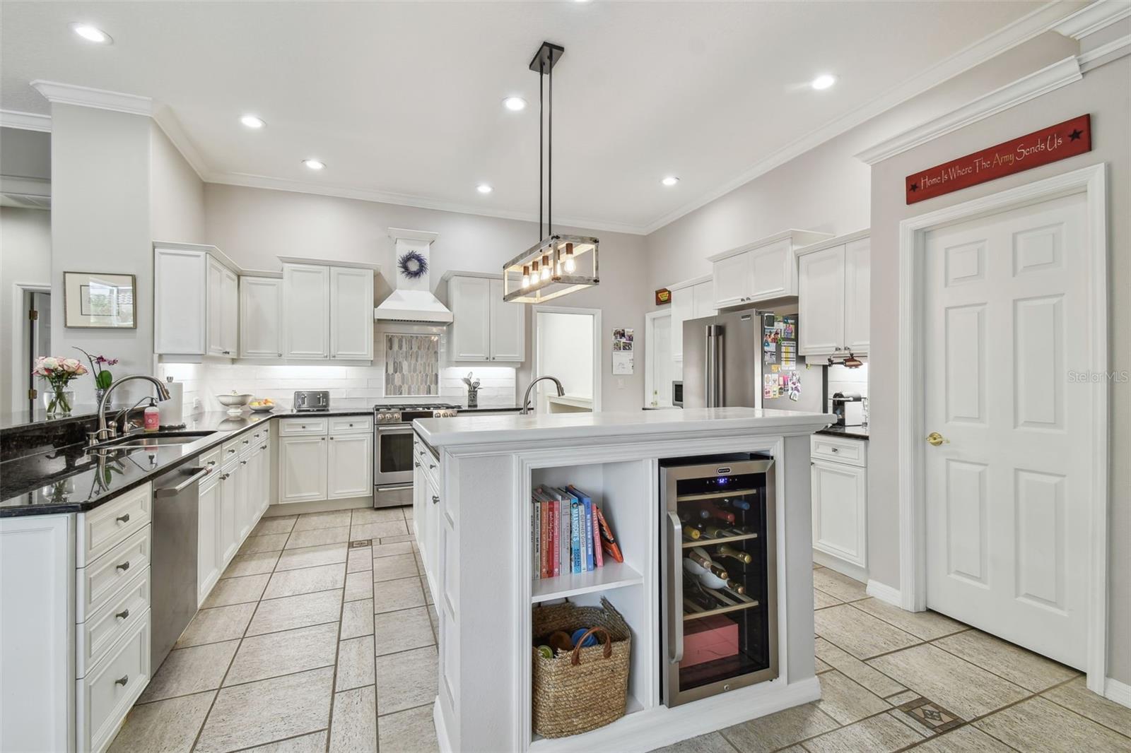 9173 HIGHLAND RIDGE WAY, TAMPA, FL, 33647