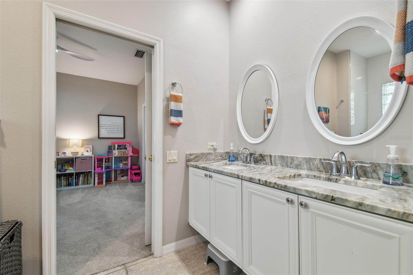 9173 HIGHLAND RIDGE WAY, TAMPA, FL, 33647