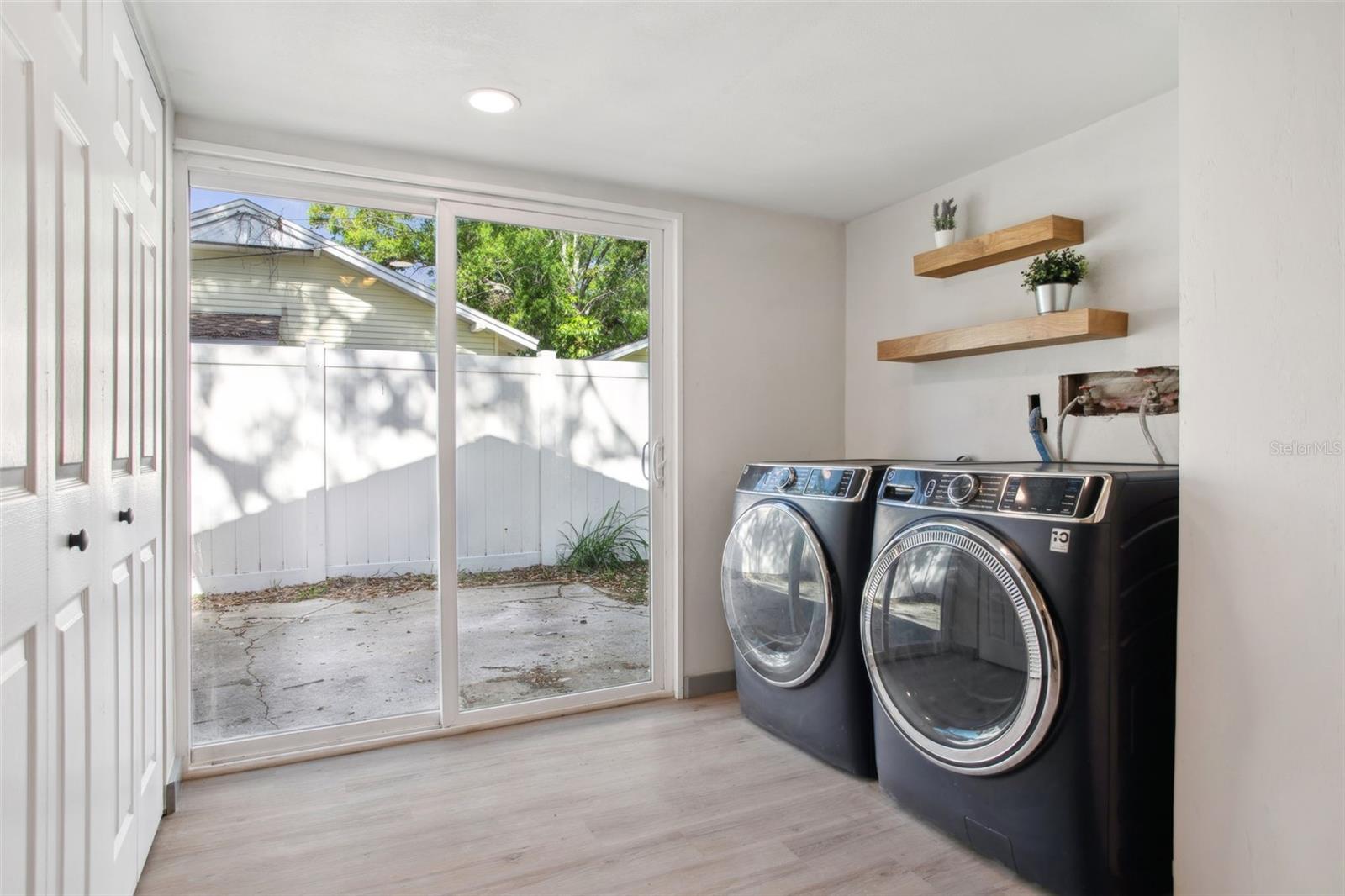 2125 ACORN PL S, ST PETERSBURG, FL, 33712