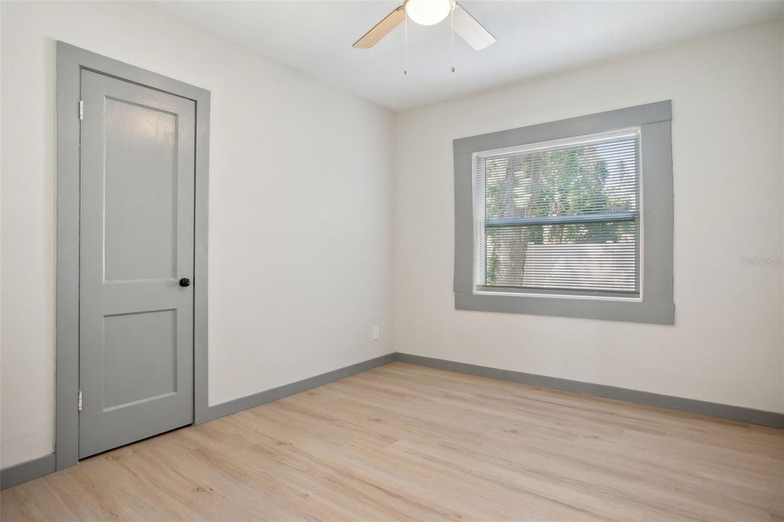 2125 ACORN PL S, ST PETERSBURG, FL, 33712