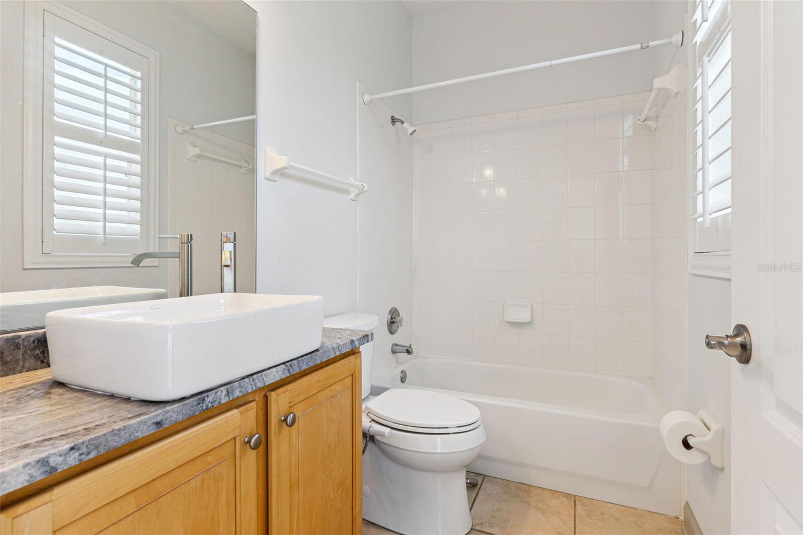 2328 WARREN WOODS DR, ORLANDO, FL, 32835
