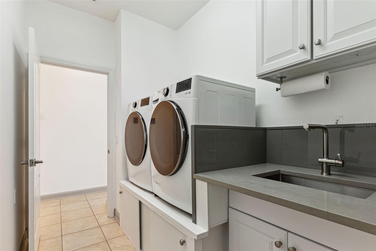 2328 WARREN WOODS DR, ORLANDO, FL, 32835
