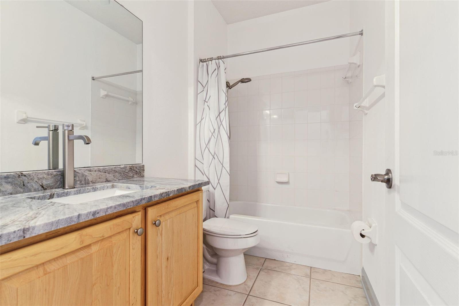 2328 WARREN WOODS DR, ORLANDO, FL, 32835