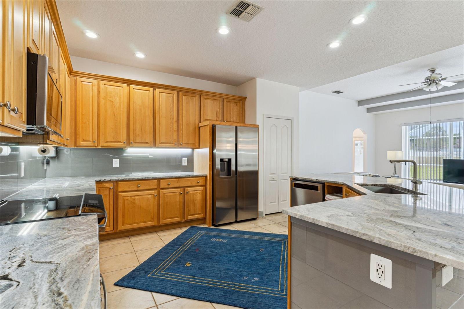 2328 WARREN WOODS DR, ORLANDO, FL, 32835