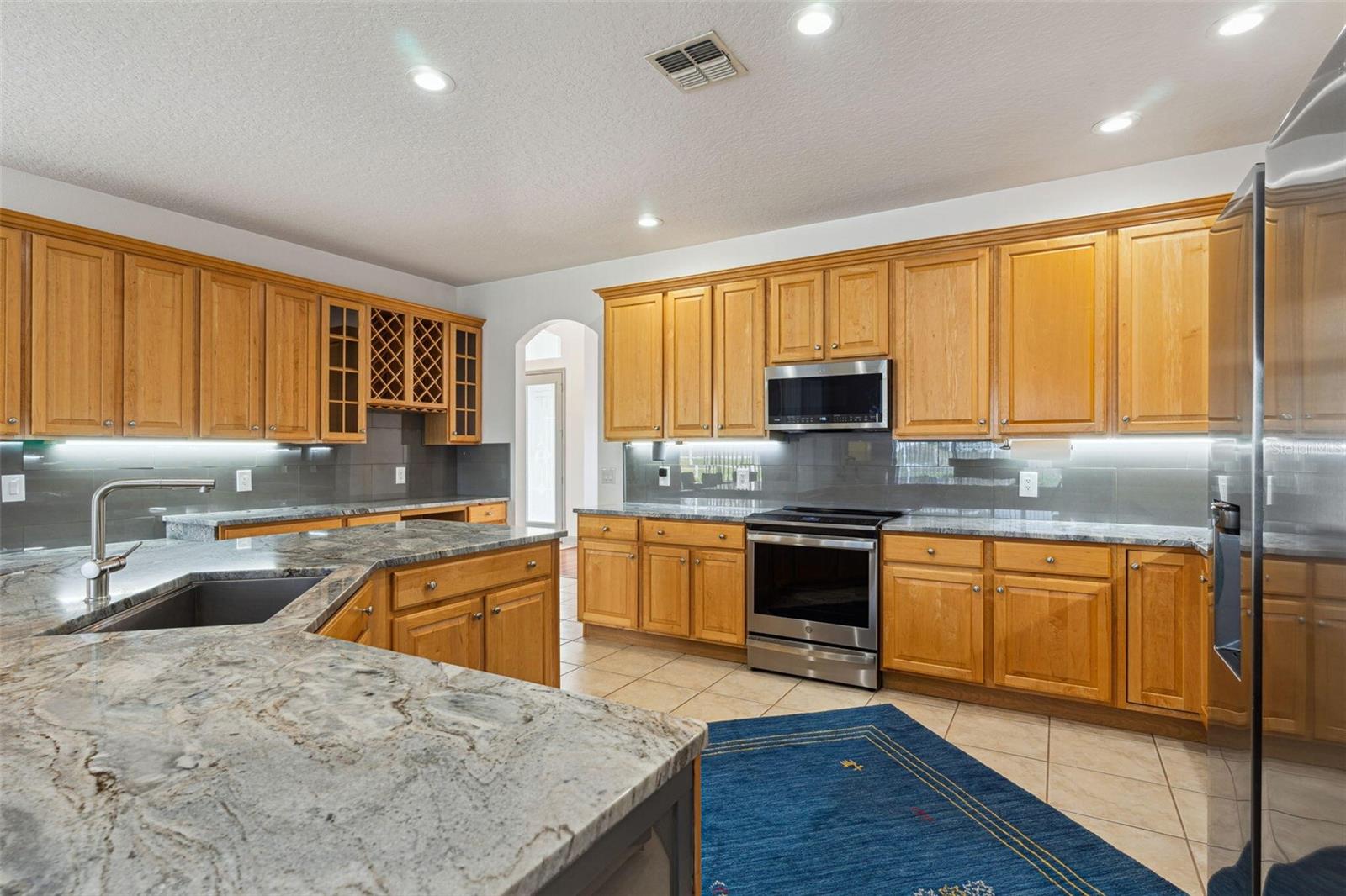 2328 WARREN WOODS DR, ORLANDO, FL, 32835