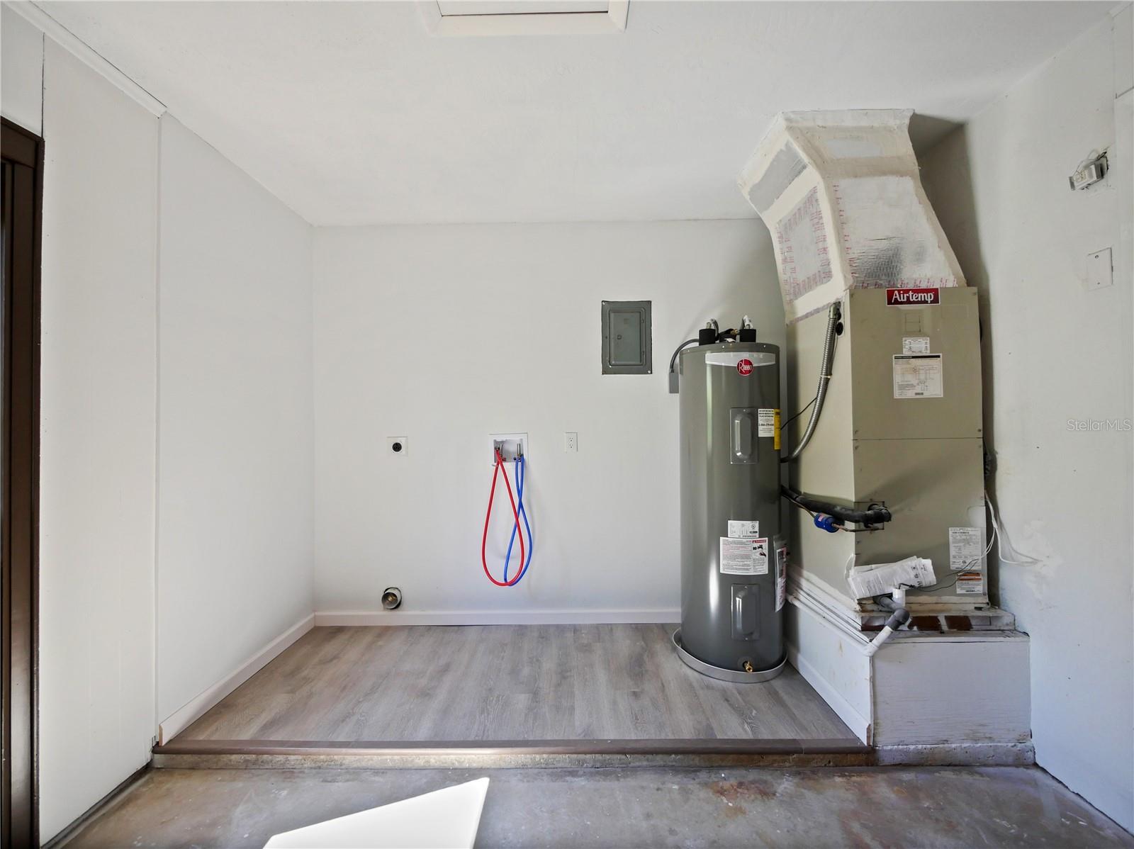 614 JOHNSON DR, ORMOND BEACH, FL, 32174