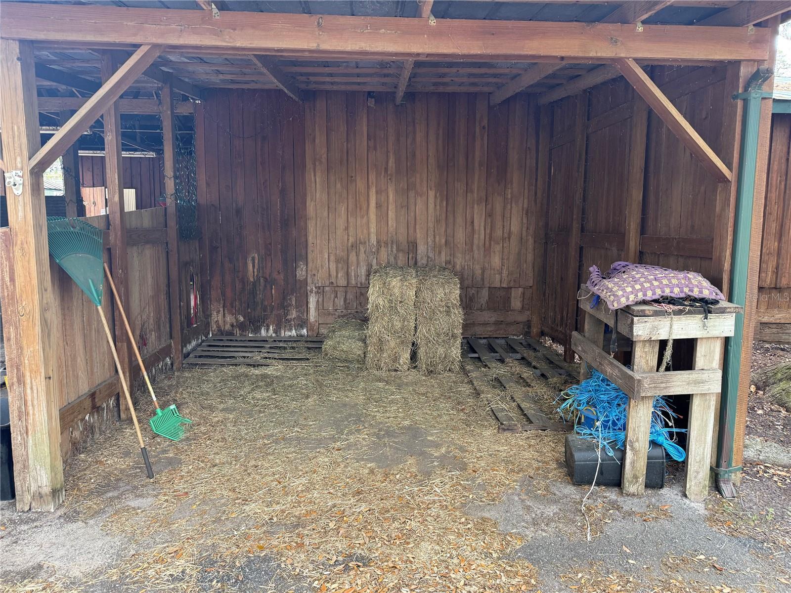 1010 COUNTY ROAD 416N, LAKE PANASOFFKEE, FL, 33538