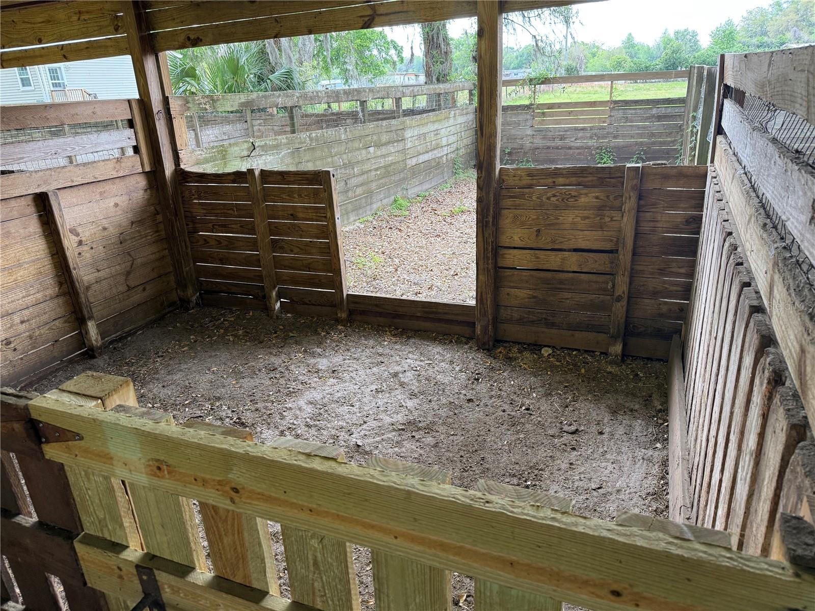 1010 COUNTY ROAD 416N, LAKE PANASOFFKEE, FL, 33538