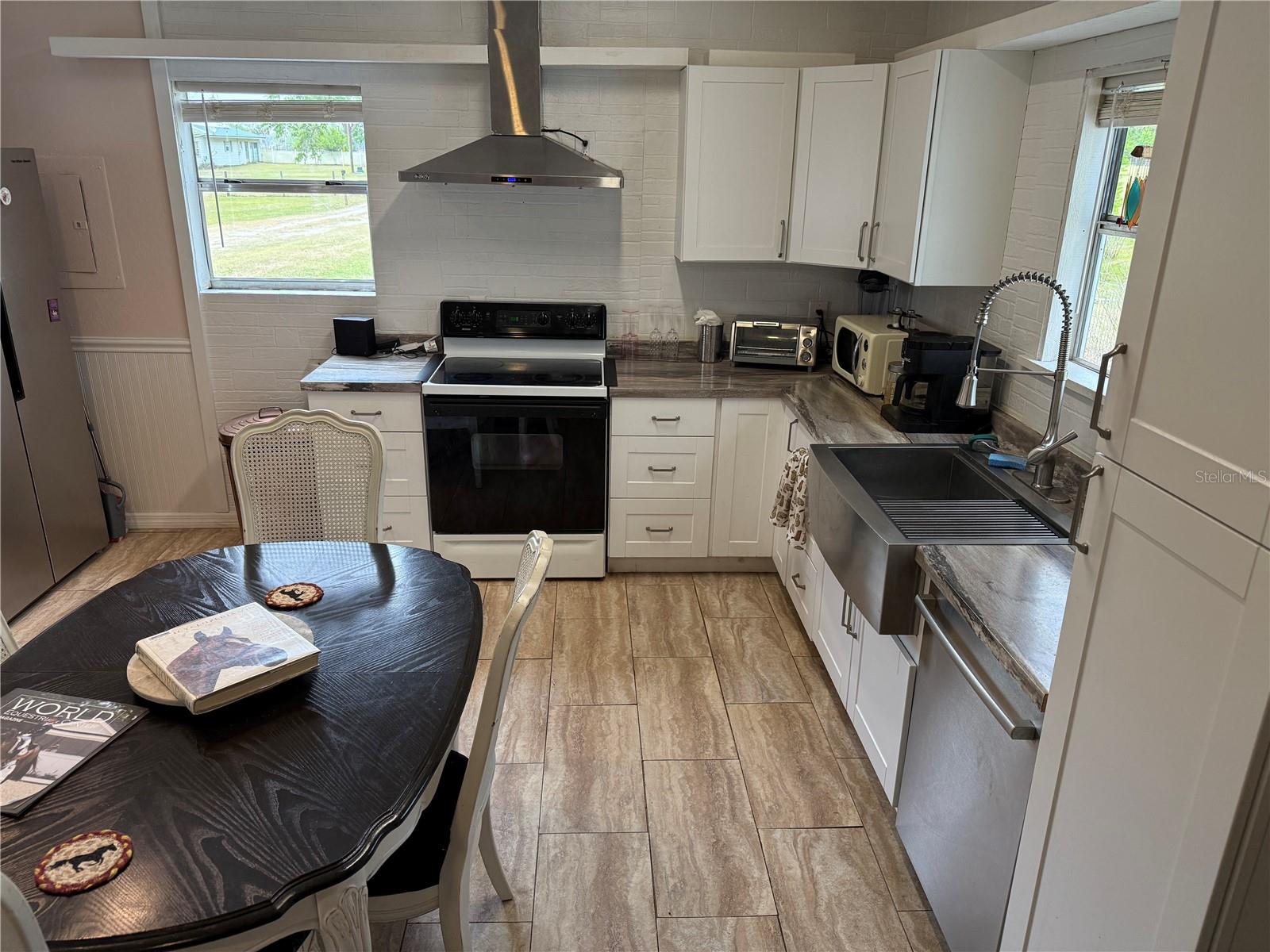1010 COUNTY ROAD 416N, LAKE PANASOFFKEE, FL, 33538