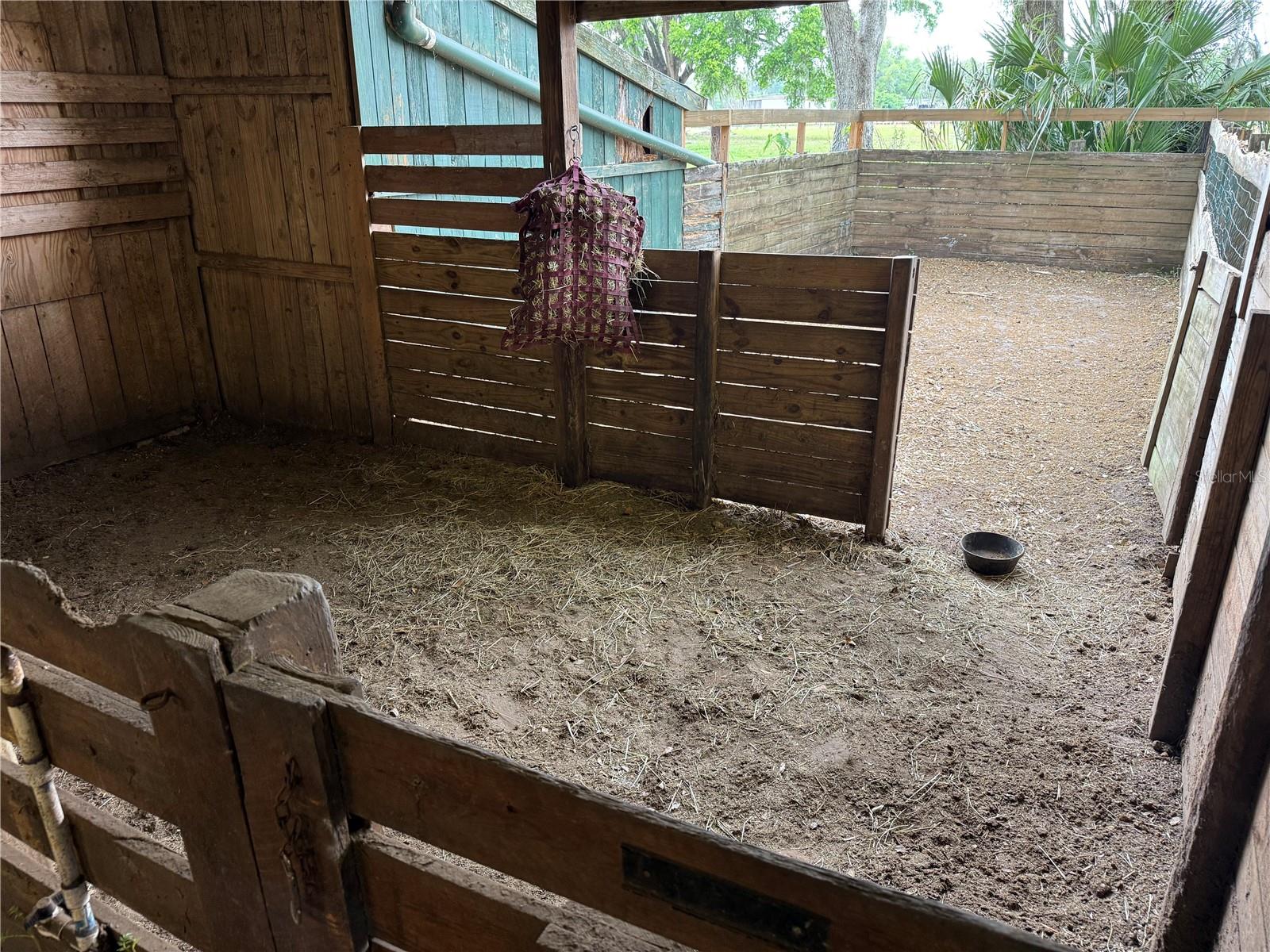 1010 COUNTY ROAD 416N, LAKE PANASOFFKEE, FL, 33538