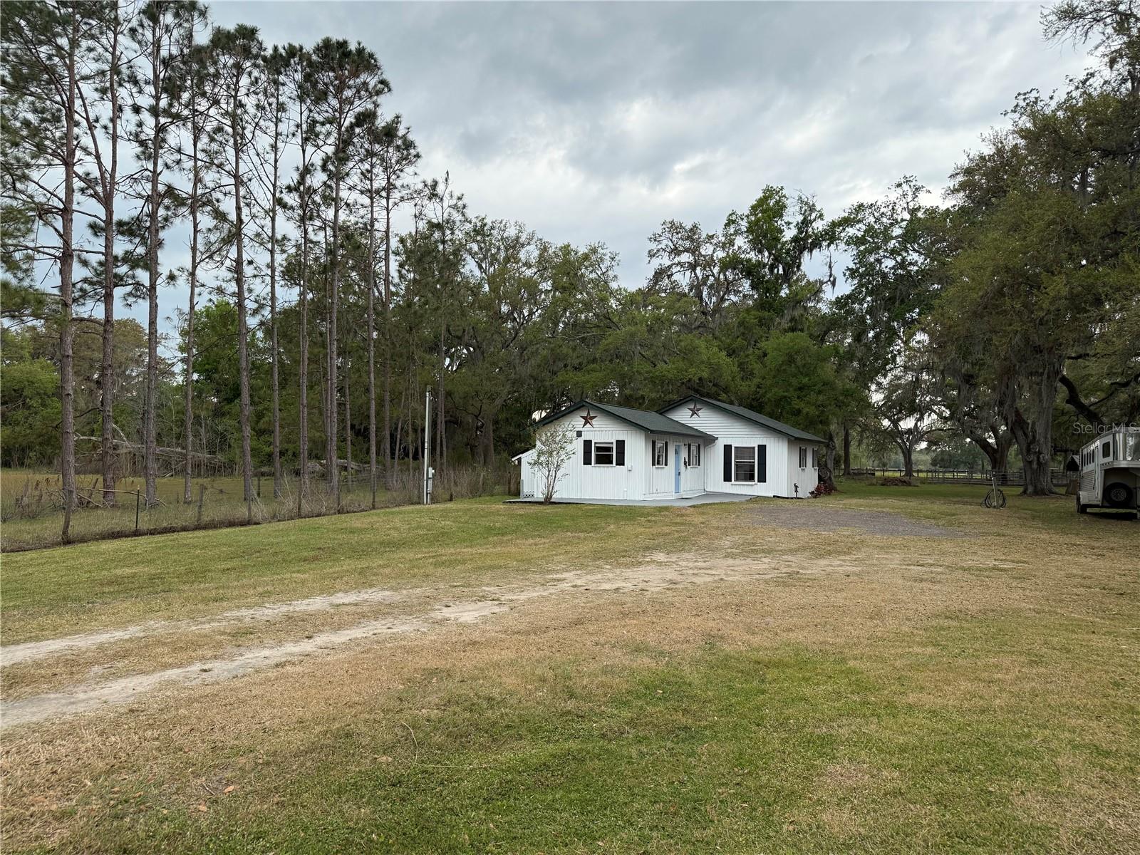 1010 COUNTY ROAD 416N, LAKE PANASOFFKEE, FL, 33538