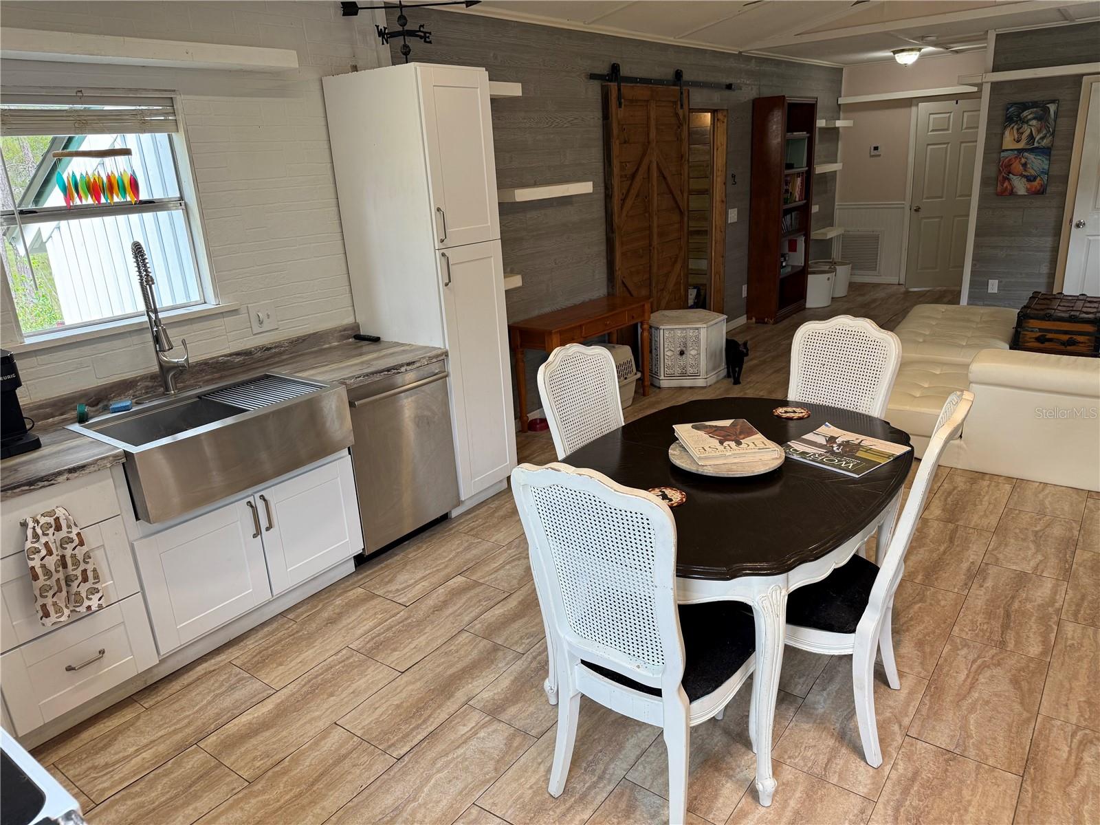 1010 COUNTY ROAD 416N, LAKE PANASOFFKEE, FL, 33538