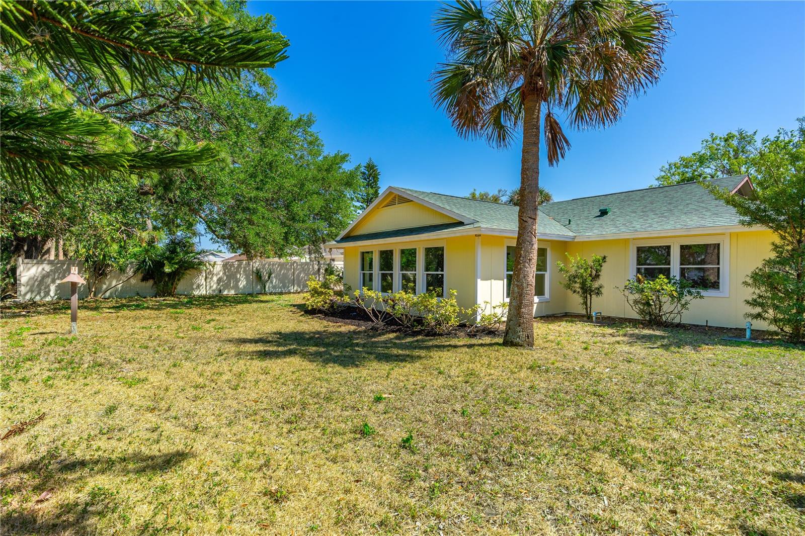 1227 WAYNE AVE, NEW SMYRNA BEACH, FL, 32168