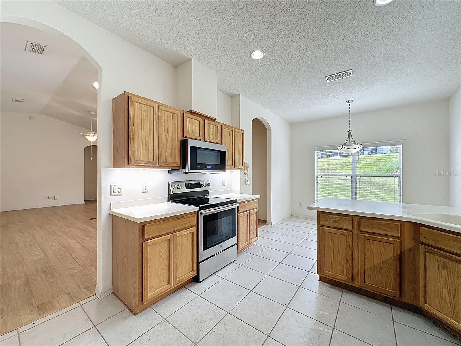 4419 NOTTOWAY DR, LEESBURG, FL, 34748