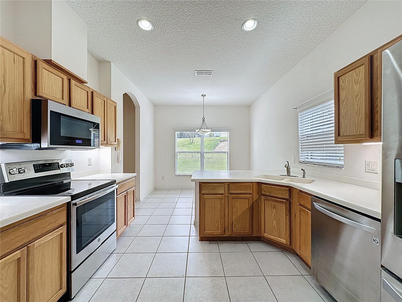 4419 NOTTOWAY DR, LEESBURG, FL, 34748