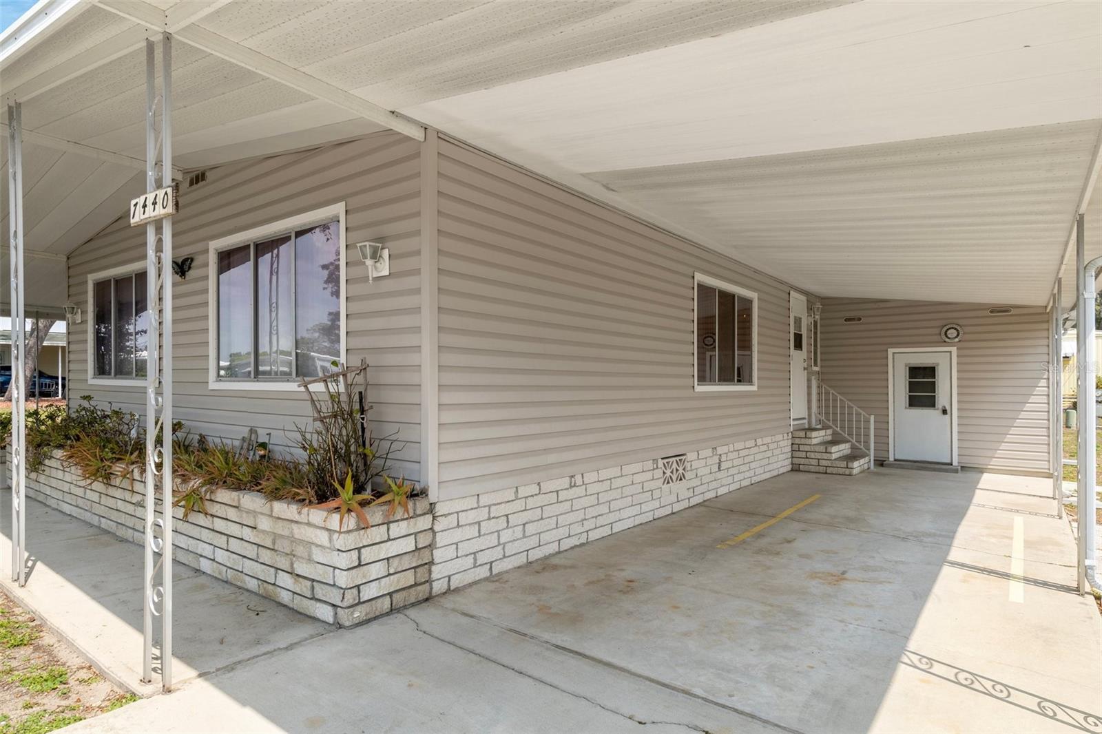 7440 FIRST CIRCLE DR, BROOKSVILLE, FL, 34613