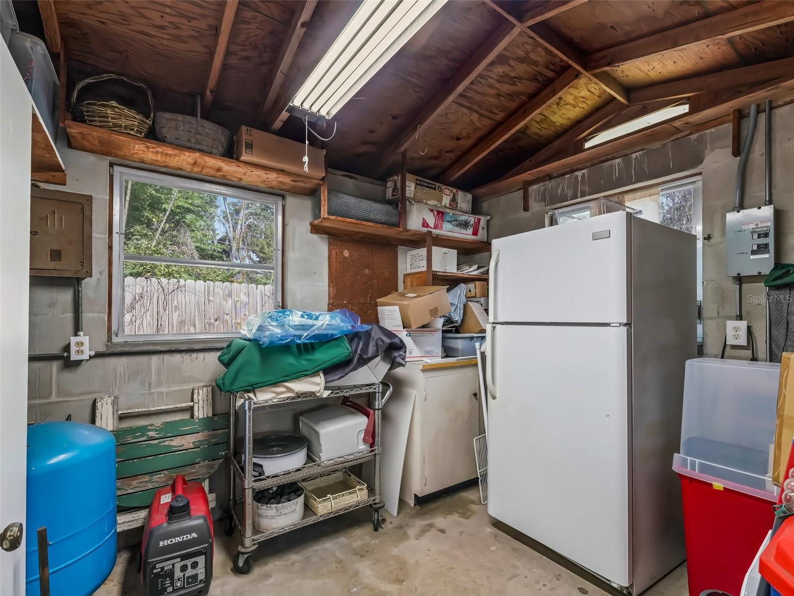 2376 CR 444, LAKE PANASOFFKEE, FL, 33538