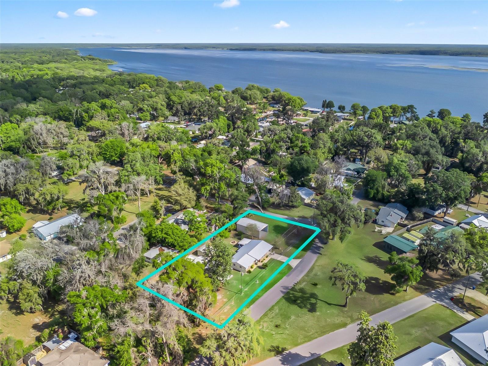 2376 CR 444, LAKE PANASOFFKEE, FL, 33538