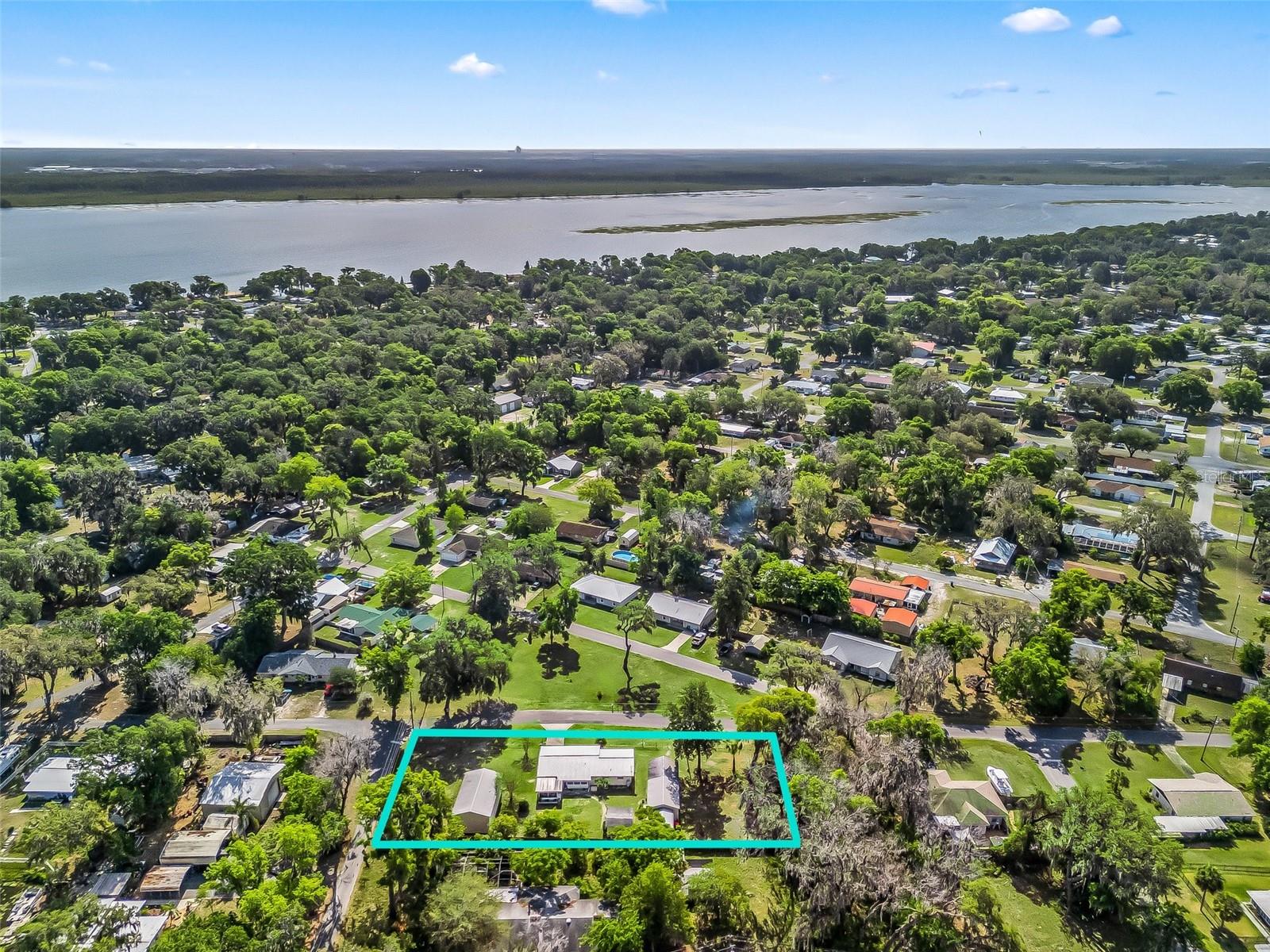 2376 CR 444, LAKE PANASOFFKEE, FL, 33538