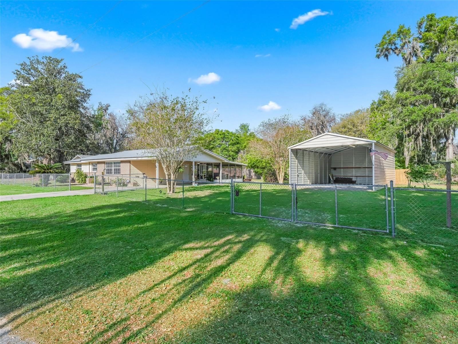 2376 CR 444, LAKE PANASOFFKEE, FL, 33538