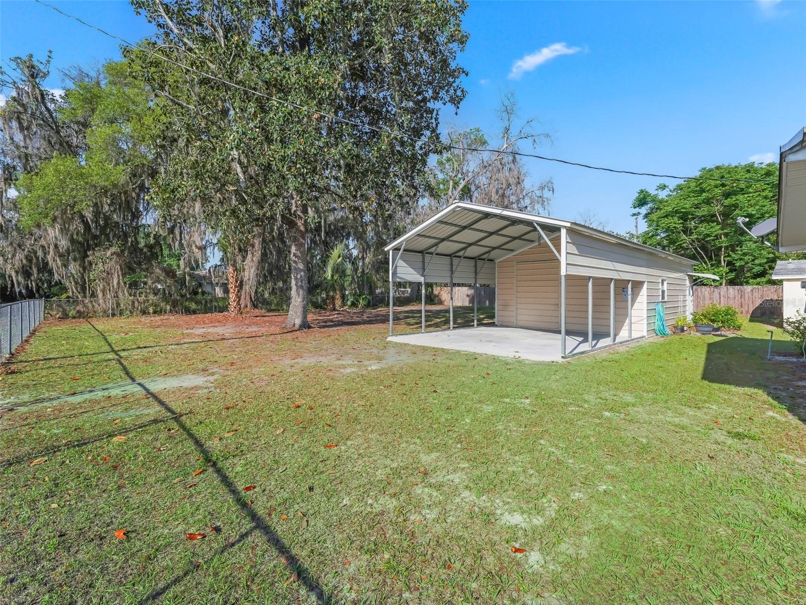 2376 CR 444, LAKE PANASOFFKEE, FL, 33538