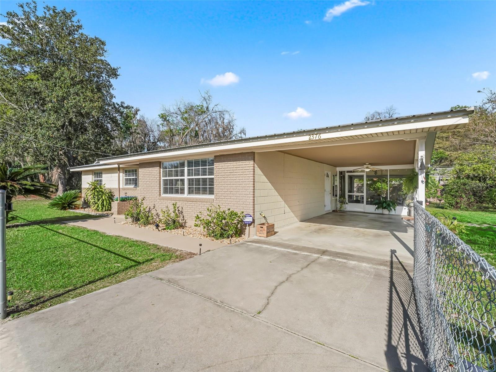 2376 CR 444, LAKE PANASOFFKEE, FL, 33538