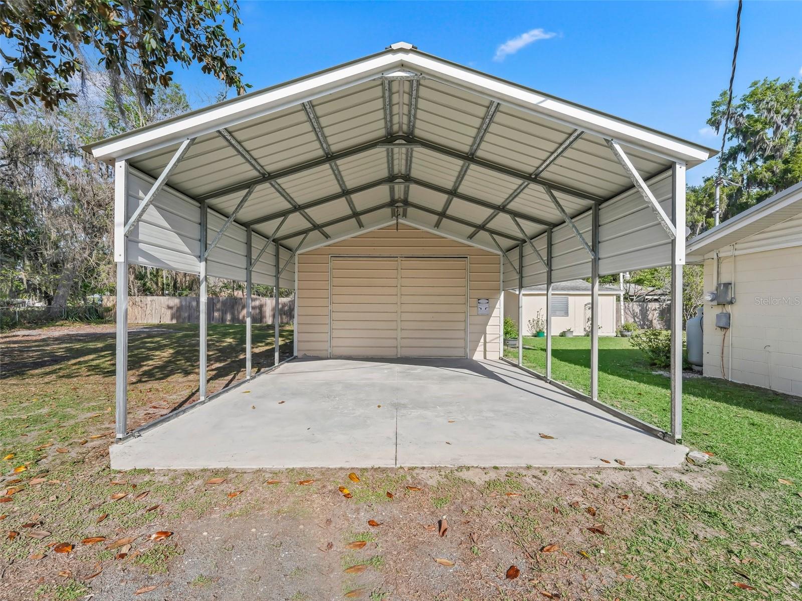 2376 CR 444, LAKE PANASOFFKEE, FL, 33538