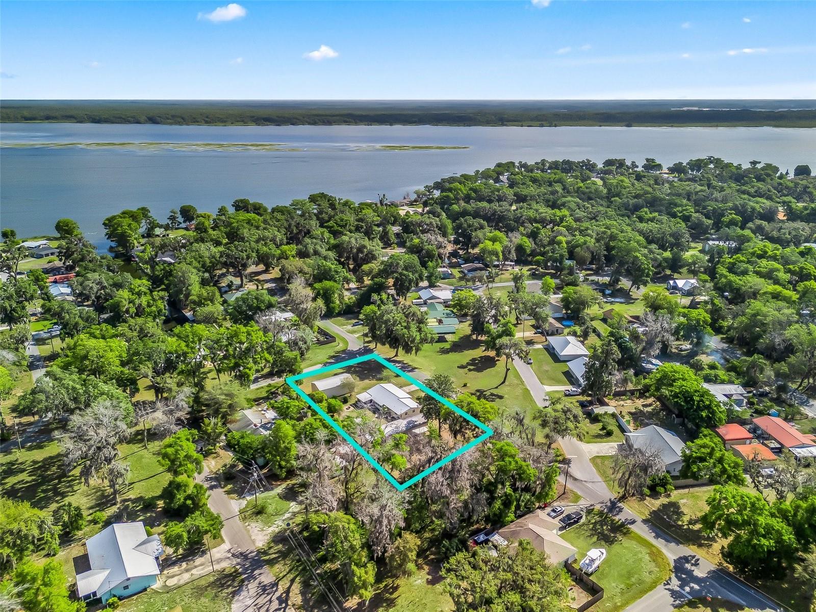 2376 CR 444, LAKE PANASOFFKEE, FL, 33538