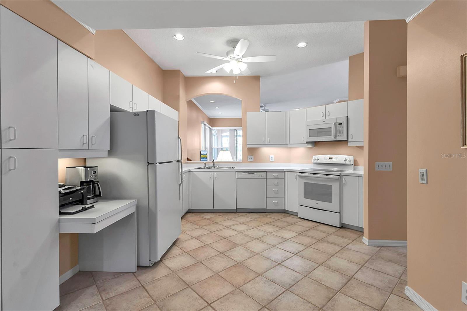 7309 REGINA ROYALE BLVD #21, SARASOTA, FL, 34238