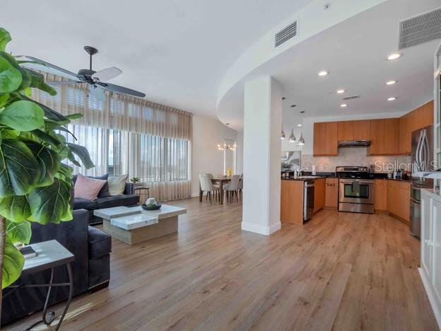 525 E JACKSON ST #802, ORLANDO, FL, 32801