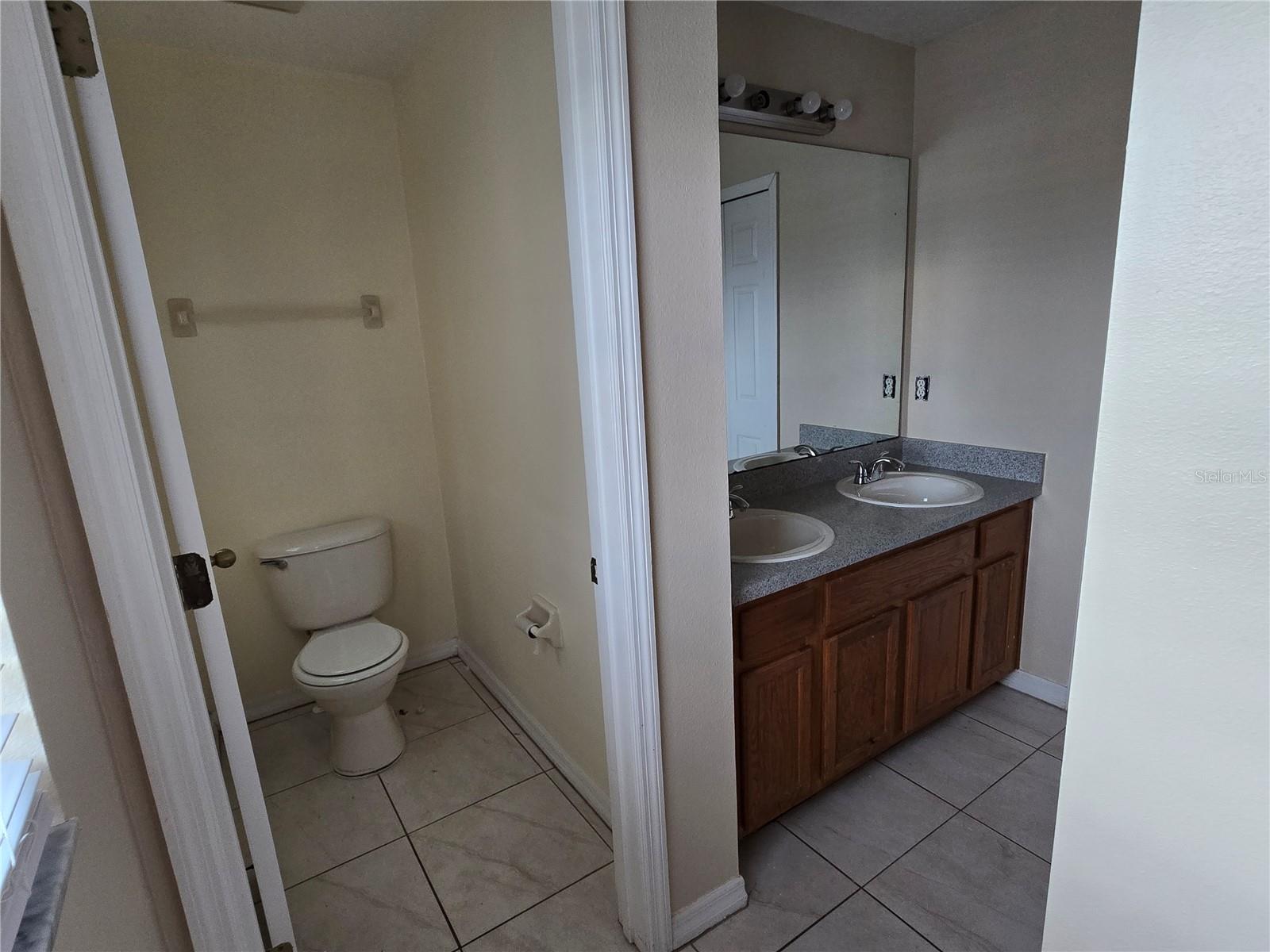 2039 CYPRESS BAY BLVD, KISSIMMEE, FL, 34743