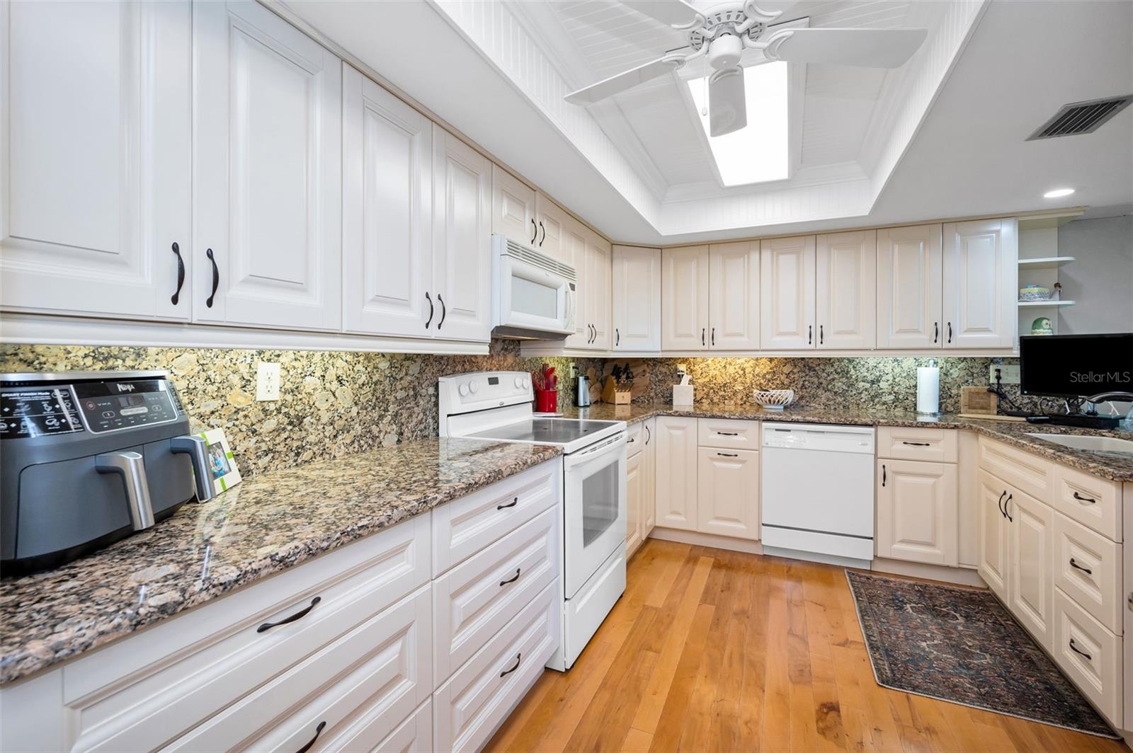 3021 COUNTRYSIDE BLVD #24A, CLEARWATER, FL, 33761