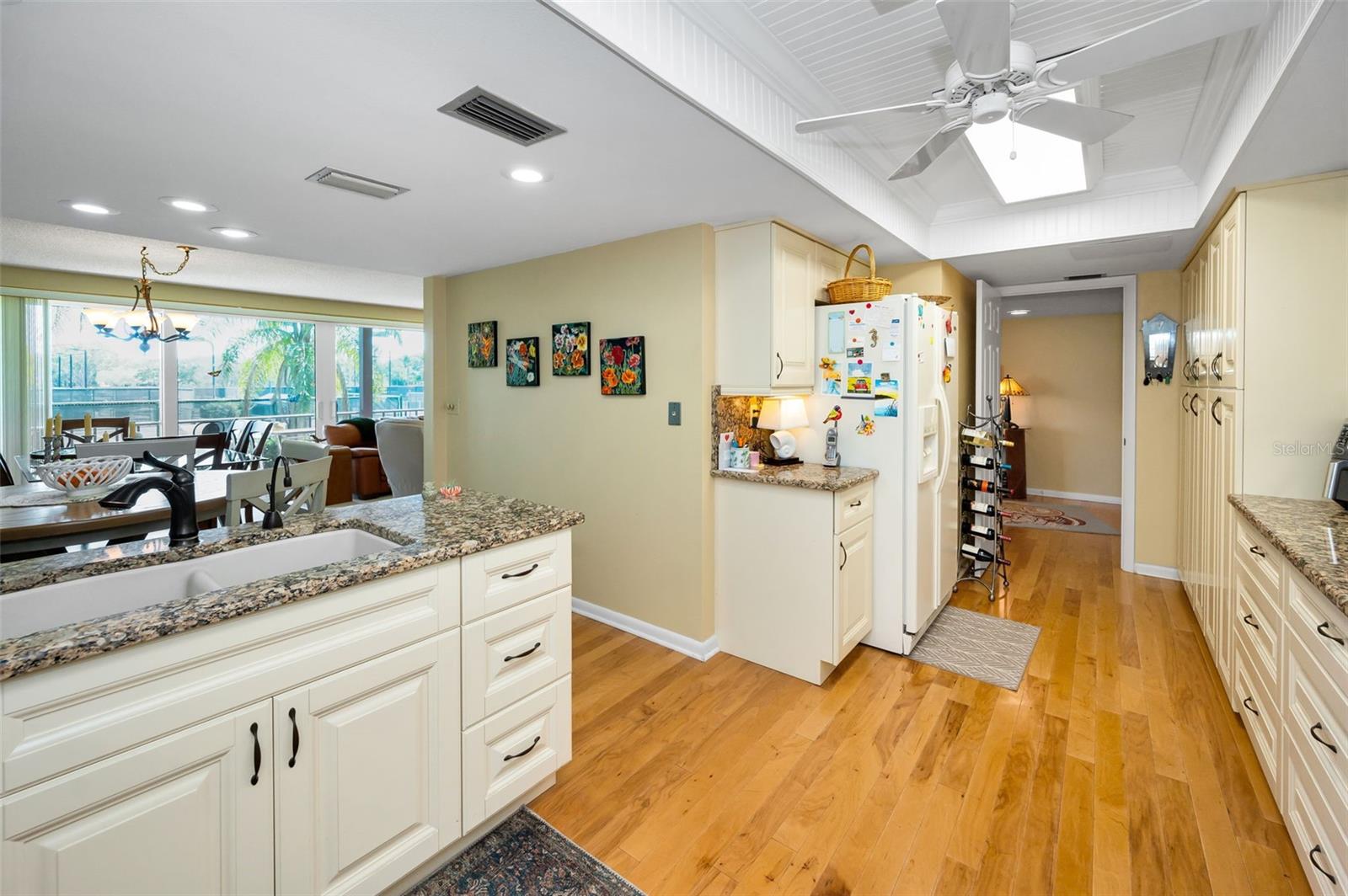 3021 COUNTRYSIDE BLVD #24A, CLEARWATER, FL, 33761