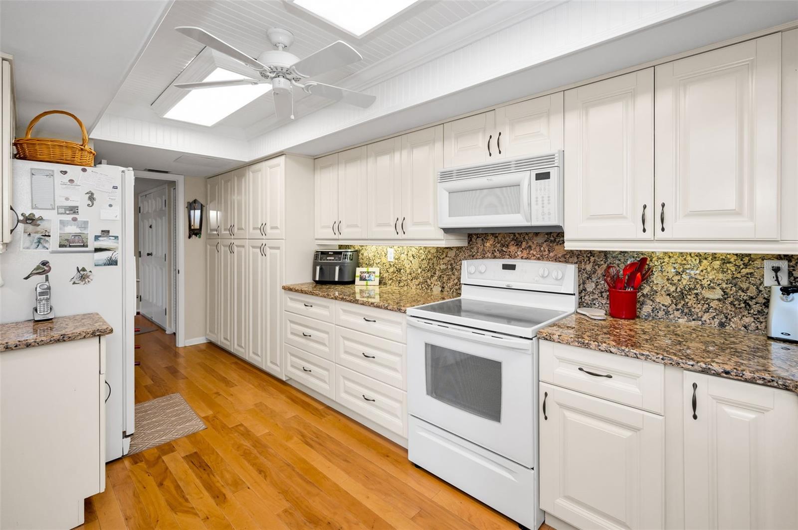 3021 COUNTRYSIDE BLVD #24A, CLEARWATER, FL, 33761