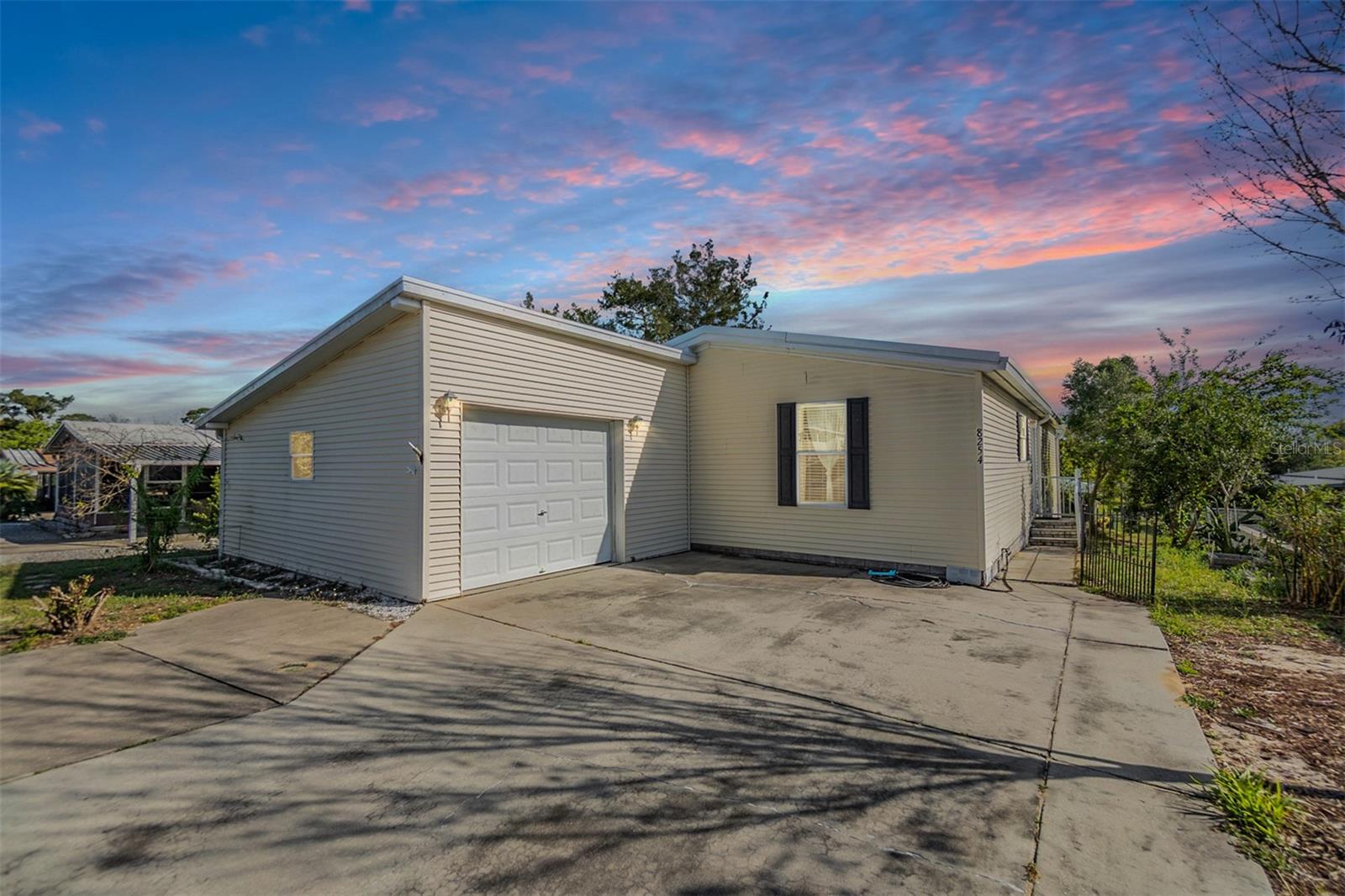 8254 WEATHERFORD AVE, BROOKSVILLE, FL, 34613