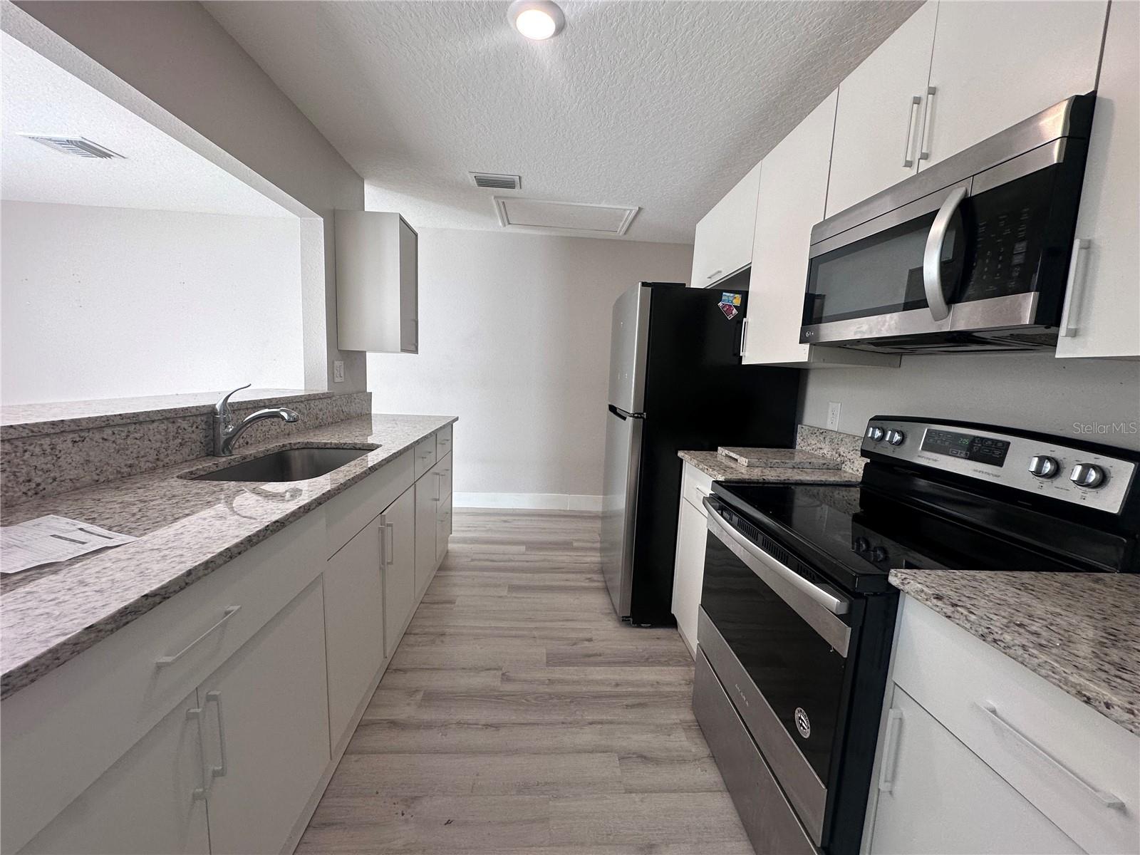 1111 STINSON ST, LEESBURG, FL, 34748