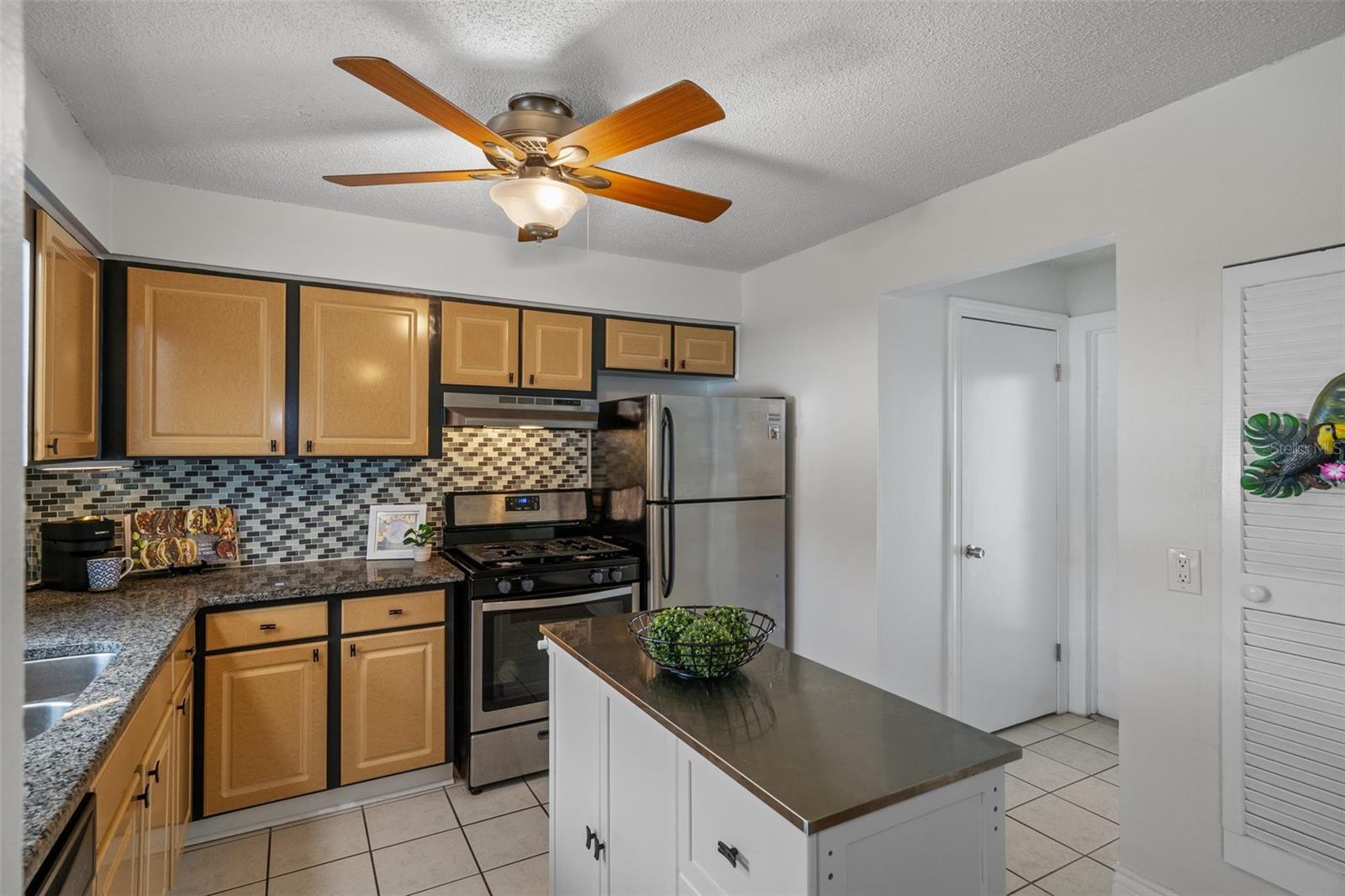 10008 DAFFODIL ST N #186, PINELLAS PARK, FL, 33782