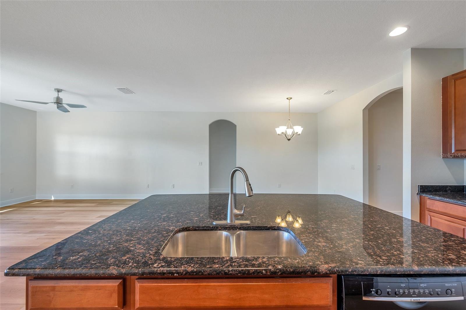 11331 EMERALD SHORE DR, RIVERVIEW, FL, 33579