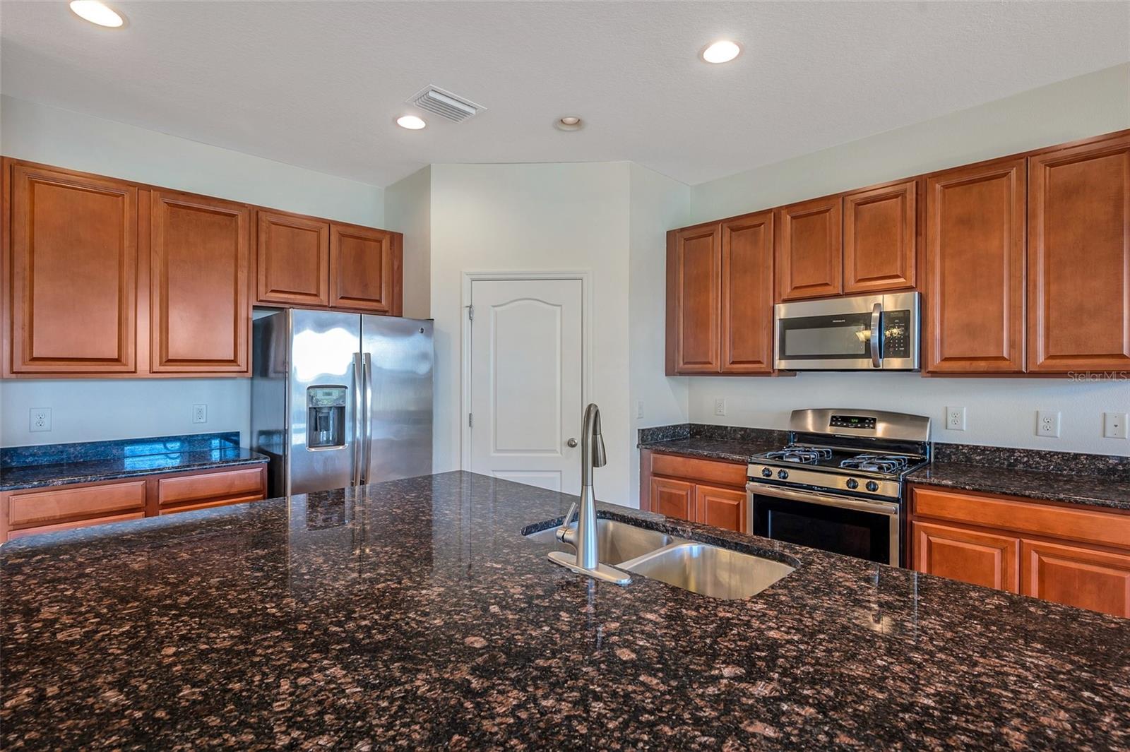 11331 EMERALD SHORE DR, RIVERVIEW, FL, 33579