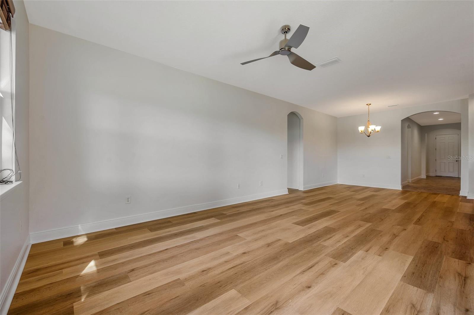 11331 EMERALD SHORE DR, RIVERVIEW, FL, 33579