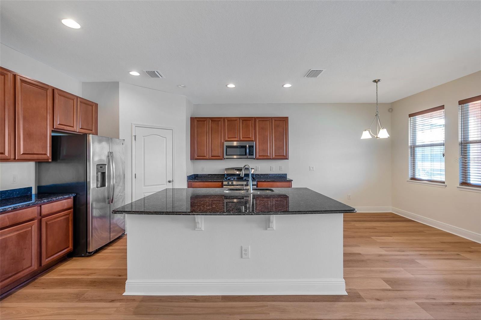 11331 EMERALD SHORE DR, RIVERVIEW, FL, 33579