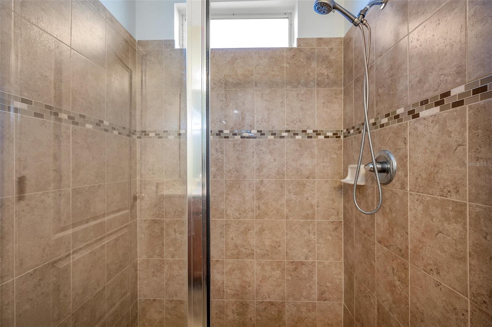 11331 EMERALD SHORE DR, RIVERVIEW, FL, 33579