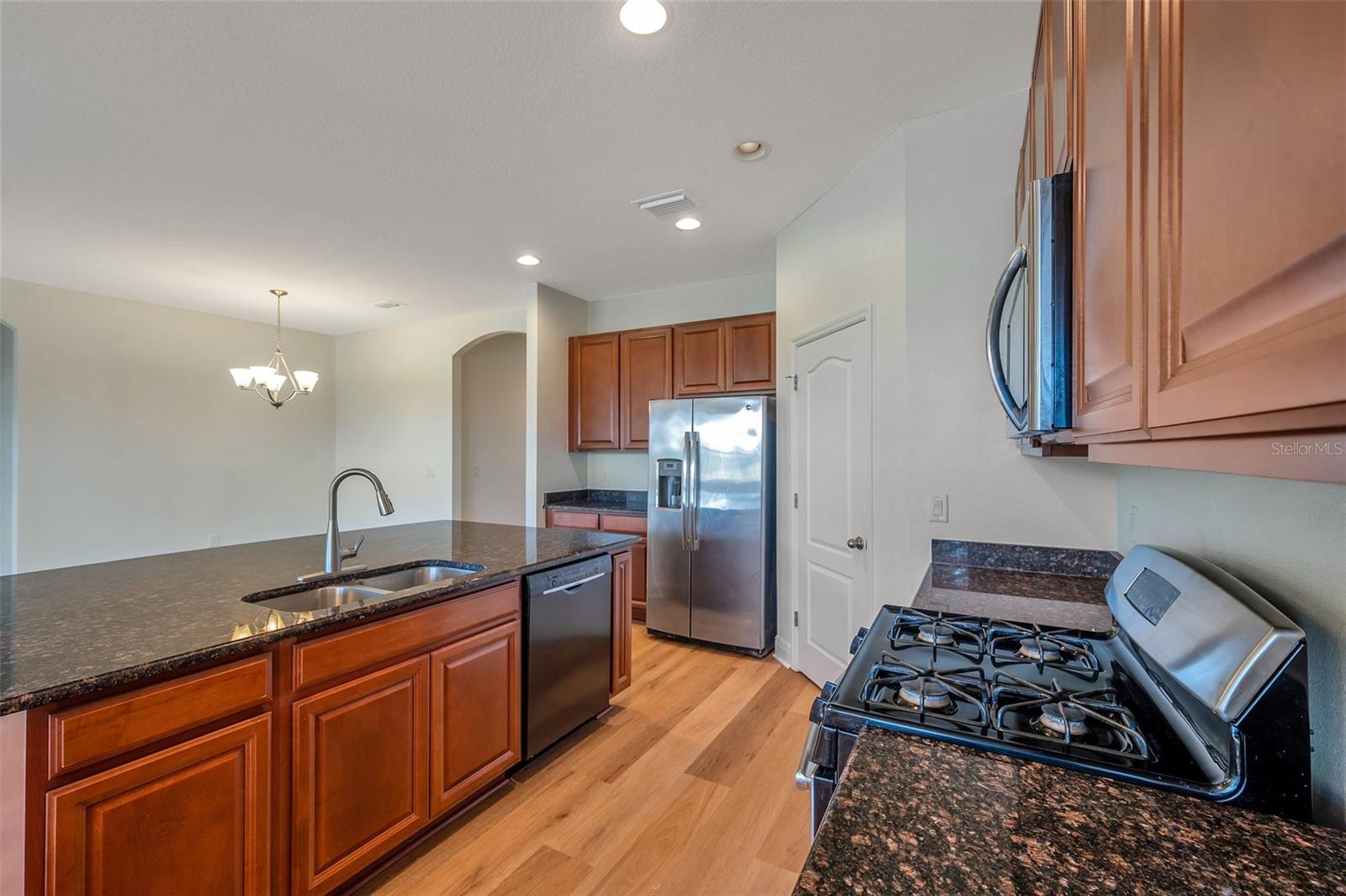 11331 EMERALD SHORE DR, RIVERVIEW, FL, 33579