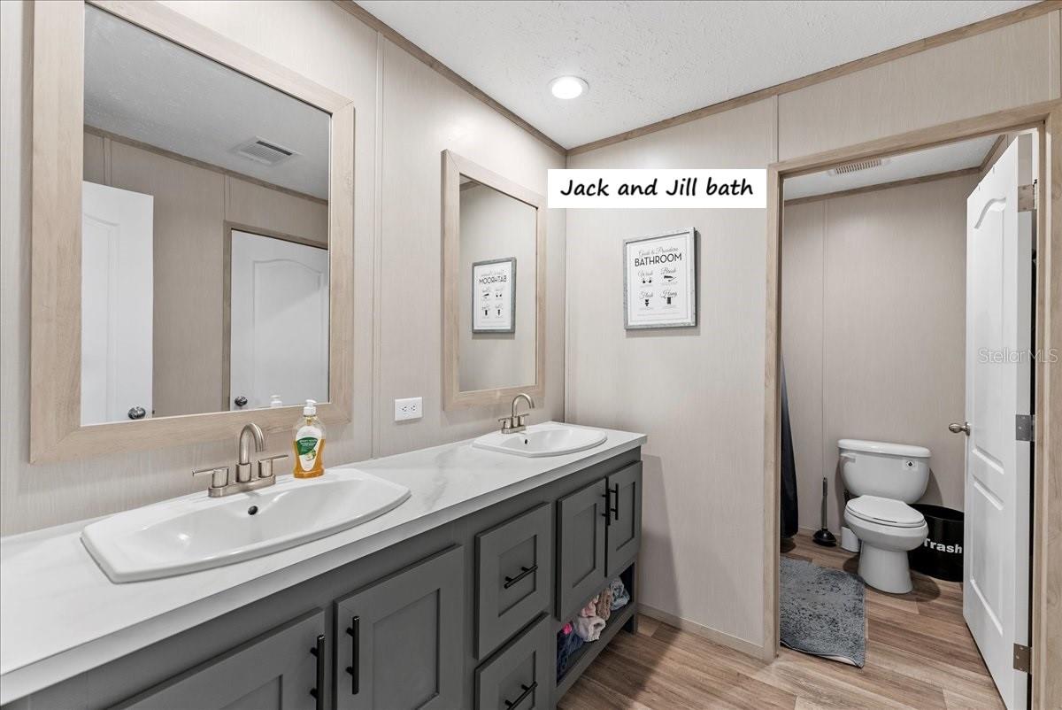 225 SW CARUSO PL, LAKE CITY, FL, 32024