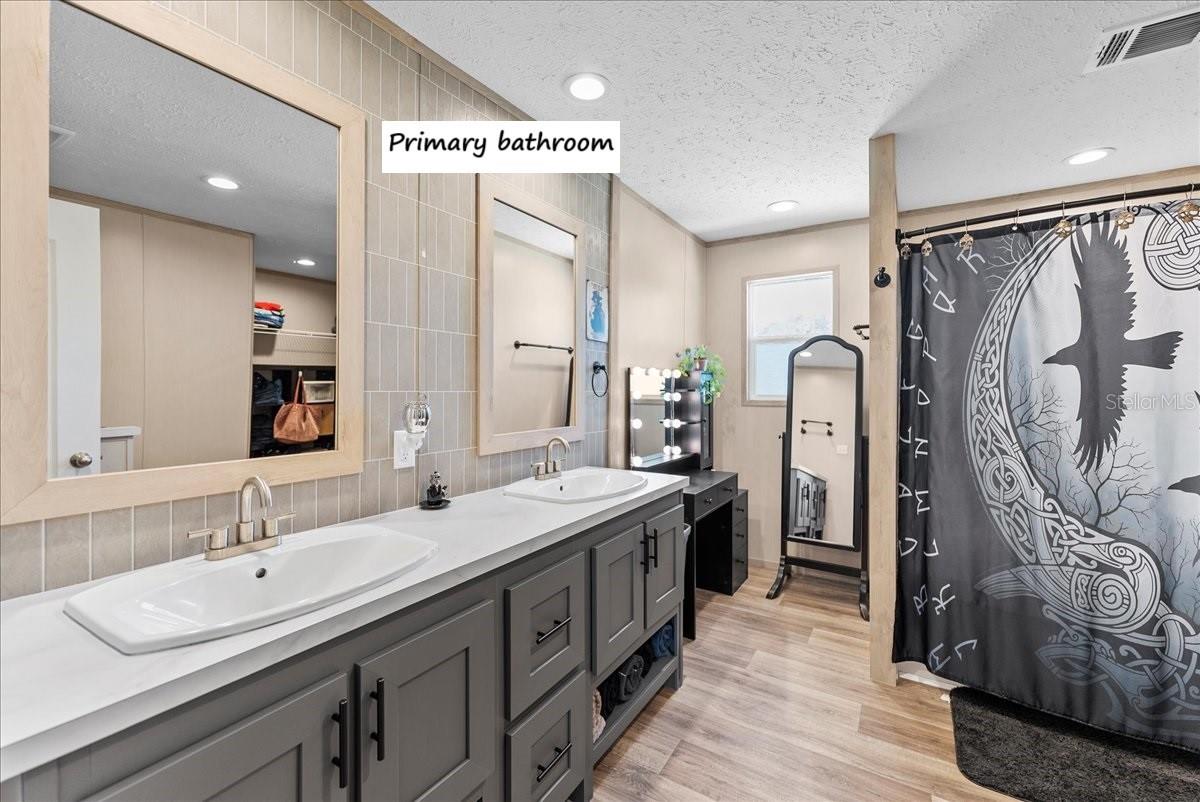 225 SW CARUSO PL, LAKE CITY, FL, 32024